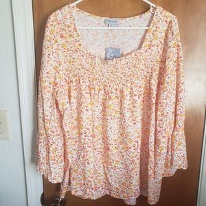NWT Floral & Ivy peach top